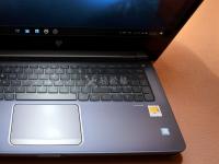 華碩筆記本電腦的亮度如何調(diào)節(jié)？